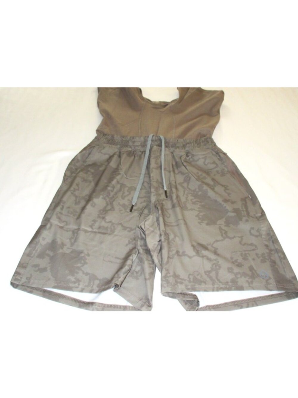 Tasc Performance Men's Recess 8 inch lined shorts Driftwood Marble Size Large - Picture 6 of 6